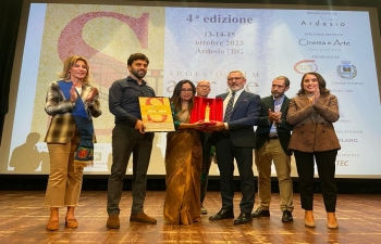 CG received the best Jury award for “Death in the city” on behalf of #BalakaGhosh at the International Film Festival Sacrae Scenae  together with @Marcozanni86, MEP, @rebeccafrassini, MP and Mr Yvan Caccia, Mayor of @ComuneArdesioBg